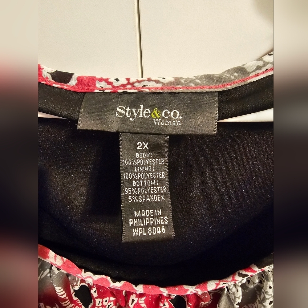 Style & Co. Black and Pink Paisley Blouse 2x - Picture 2 of 3